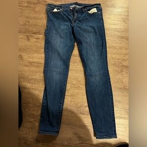 Gap jeans minimal wear if any. Size 10